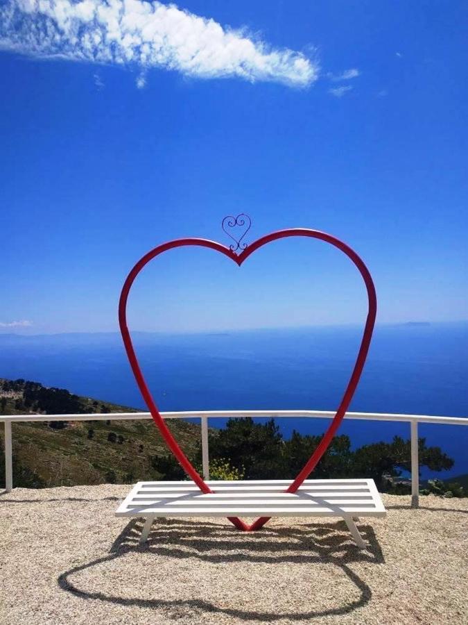 Royal Queen And King Luxury Apartment ساراندا المظهر الخارجي الصورة
