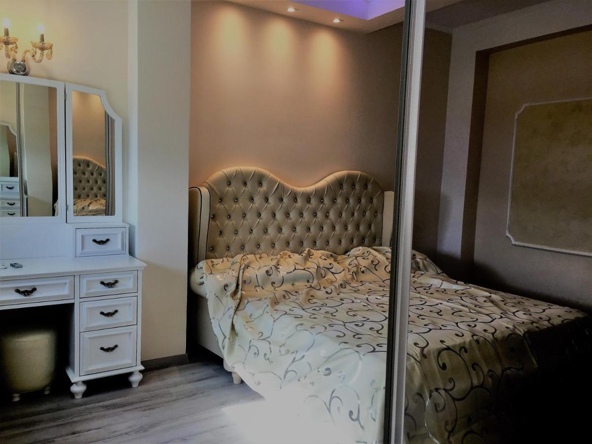 Royal Queen And King Luxury Apartment ساراندا المظهر الخارجي الصورة
